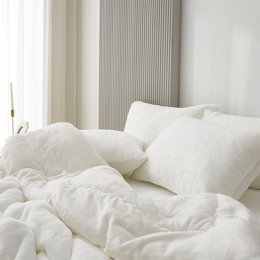 Vanilla winter comforter